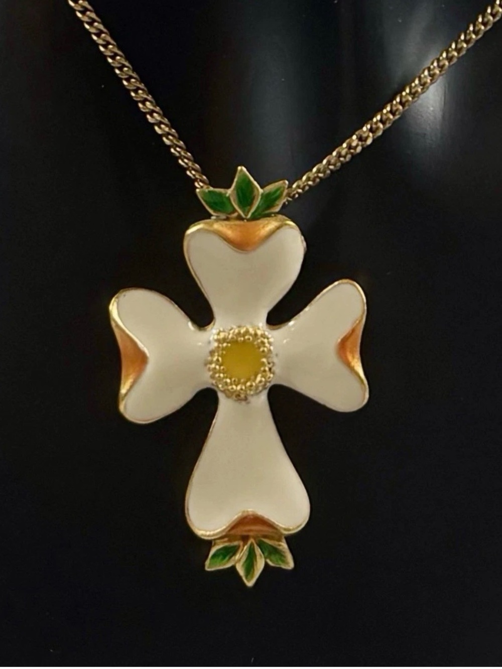 STUNNING Vintage Enamel Dogwood Pendant